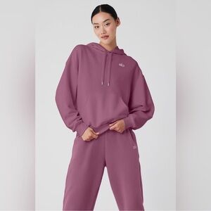 Alo Yoga Accolade Hoodie Burgundy Truffle